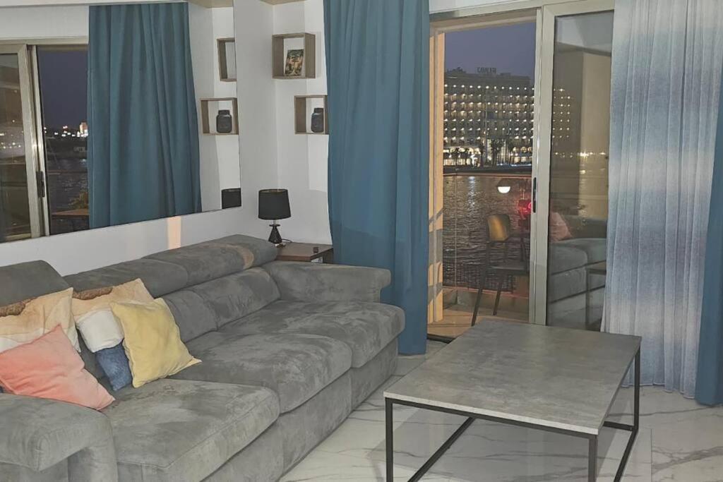 Balluta Bay Seaview 2 Bedrooms 2 Bathrooms * San Ġiljan